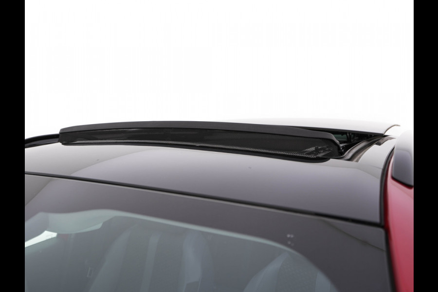 Peugeot e-2008 EV Allure 50 kWh [ 3-Fase ] {SOH-84%} (INCL-BTW) *PANO | LEATHER-FABRIC | FULL-LED | SPORT-SEATS | DIGI-COCKPIT | CAMERA | KEYLESS | PRIVACY-GLASS | DAB+ | NAVI-FULLMAP | ECC | CARPLAY | LANE-ASSIST | PDC | CRUISE | 17''ALU*