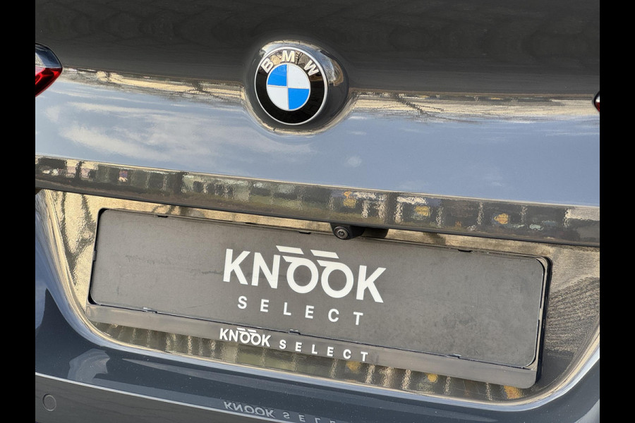 BMW 8 Serie M850i xDrive High Executive / 20 Inch / Active Cruise control / M Carbon exterieur / Soft close / Active Steering / Laserlicht