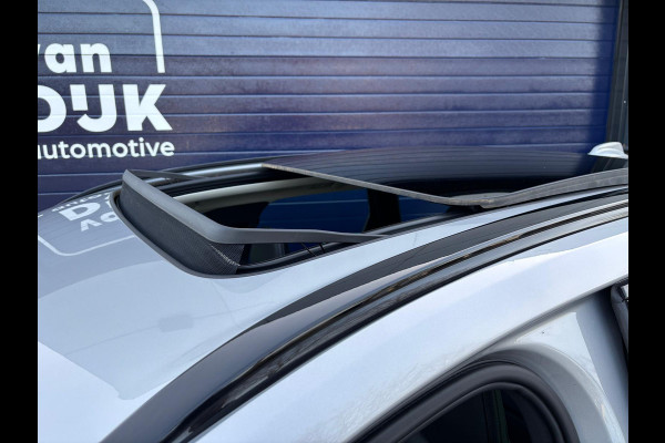 Volvo XC60 2.0 T6 Plug-in hybrid AWD Plus Dark Lichtmetalen Velgen, Panorama Dak, Camera, Lederen bekleding