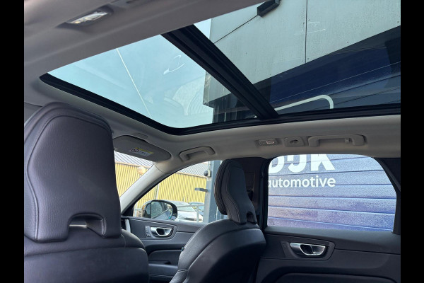 Volvo XC60 2.0 T6 Plug-in hybrid AWD Plus Dark Lichtmetalen Velgen, Panorama Dak, Camera, Lederen bekleding