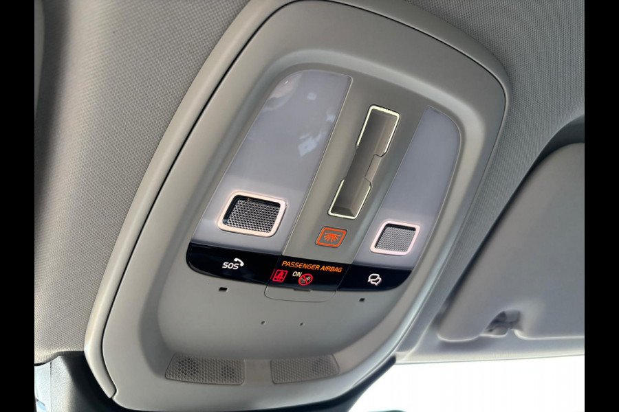 Volvo XC60 2.0 T6 Plug-in hybrid AWD Plus Dark Lichtmetalen Velgen, Panorama Dak, Camera, Lederen bekleding