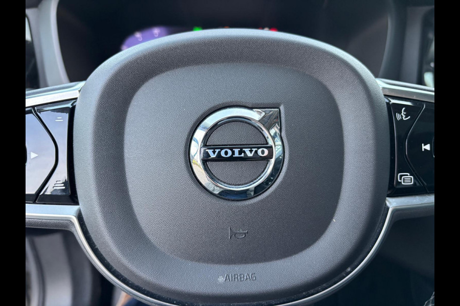 Volvo XC60 2.0 T6 Plug-in hybrid AWD Plus Dark Lichtmetalen Velgen, Panorama Dak, Camera, Lederen bekleding