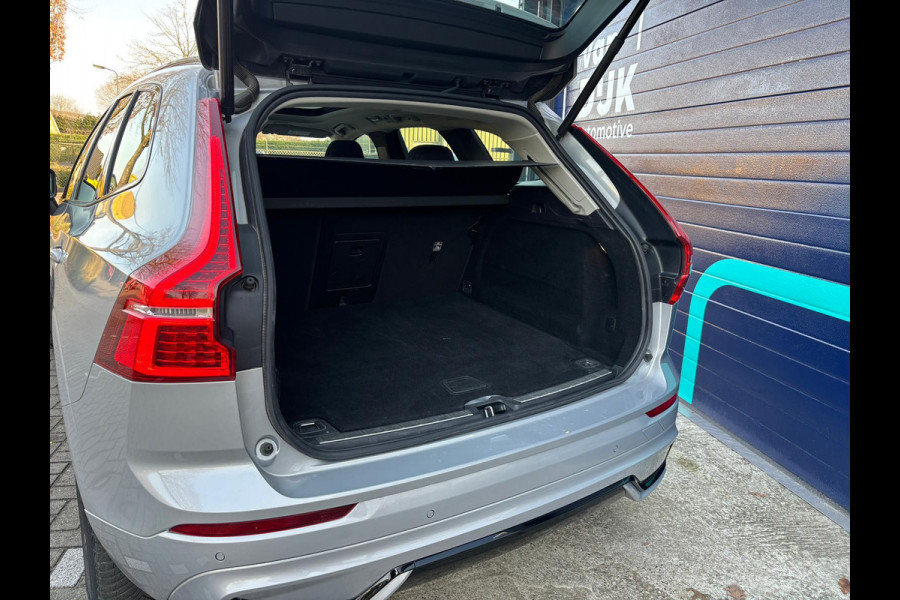 Volvo XC60 2.0 T6 Plug-in hybrid AWD Plus Dark Lichtmetalen Velgen, Panorama Dak, Camera, Lederen bekleding