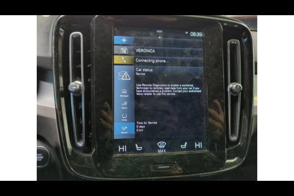 Volvo XC40 1.5 T2 Momentum NL-AUTO | TREKHAAK | STOEL VERWARMING