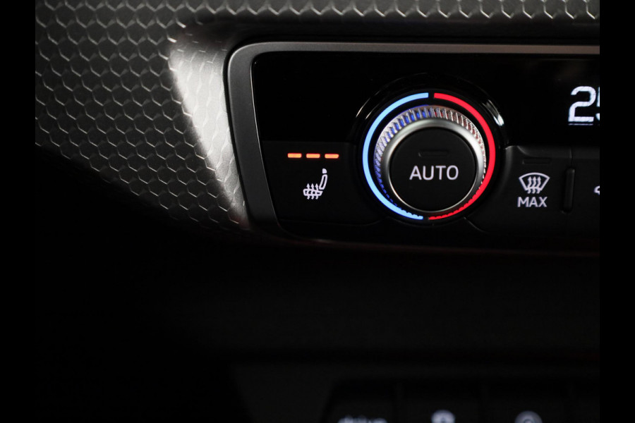 Audi A1 Sportback 40 TFSI S Line 207pk | Komt eind januari binnen | Led koplampen | 18 inch Lichtmetalen velgen | Sportstoelen | Stoelverwarming