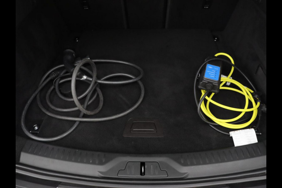 Jaguar I-PACE EV320 S Business Pack 90kWh | SOH 91% | Stoelverwarming | 360 Camera | Meridian Surround | Carplay | Full LED | Navigatie | 20'' | Keyless | Digital Cockpit