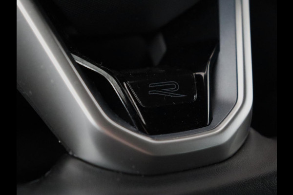 Volkswagen Tiguan 1.4 TSI eHybrid R Line | Trekhaak | Matrix LED | Carplay | Adaptive cruise | Park Assist | Navigatie | Keyless | Virtual Cockpit | Parkeerhulp | PHEV | Plug In