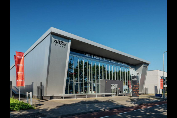 Volkswagen Golf 2.0 TSI R 4Motion / Adaptief Onderstel / Harman Kardon / 100% Historie / Panoramadak / LED / 19 Inch / Head-Up Display / Sportstoelen / Stoelverwarming / Stuurwiel Verwarmd / Dodehoek Detectie