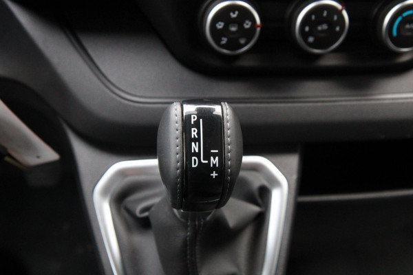Renault Trafic 2.0 Blue 150PK Automaat L2H1 DC / 6 pers / Trekhaak / App connect
