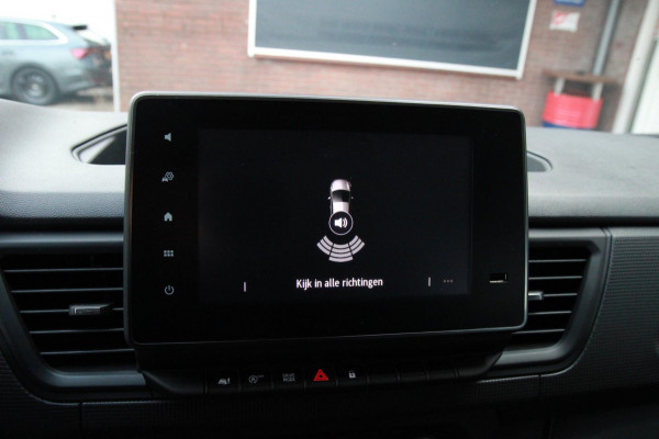 Renault Trafic 2.0 Blue 150PK Automaat L2H1 DC / 6 pers / Trekhaak / App connect