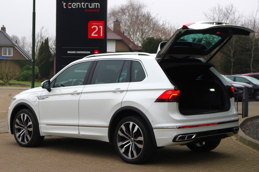 Volkswagen Tiguan 1.4 TSI 245 PK eHybrid R-Line BNS+ PHEV, Panoramadak, Trekhaak, IQ-Light