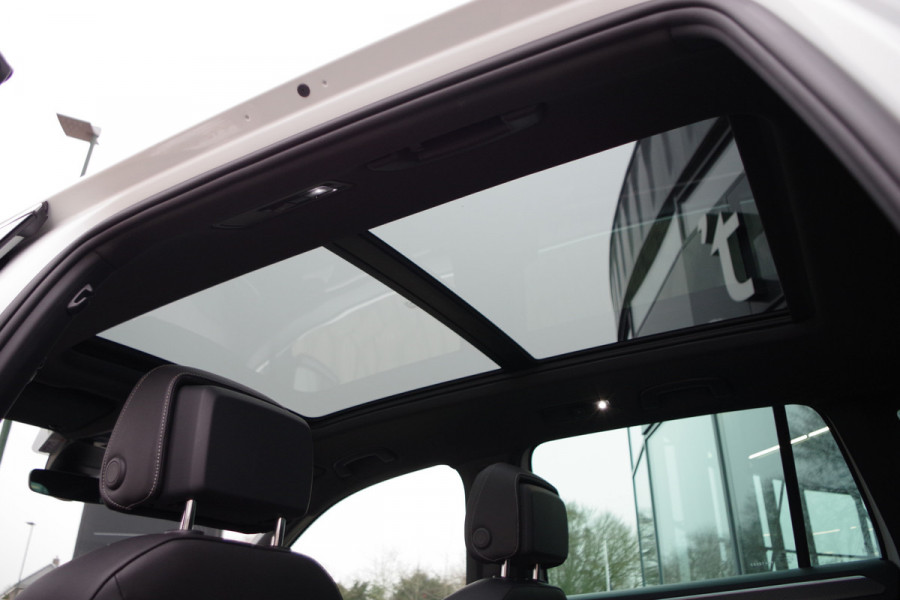 Volkswagen Tiguan 1.4 TSI 245 PK eHybrid R-Line BNS+ PHEV, Panoramadak, Trekhaak, IQ-Light