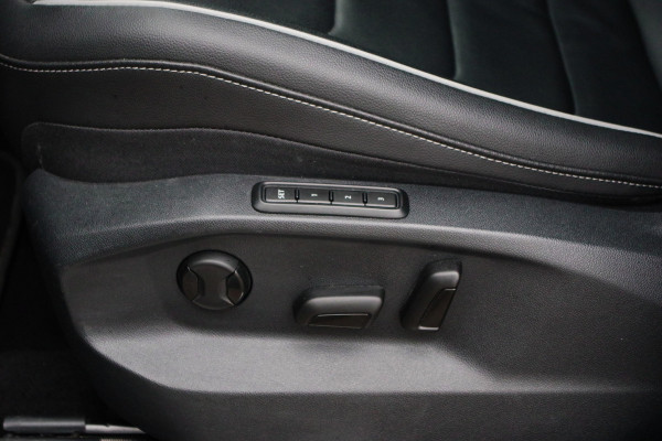 Volkswagen Tiguan 1.4 TSI 245 PK eHybrid R-Line BNS+ PHEV, Panoramadak, Trekhaak, IQ-Light