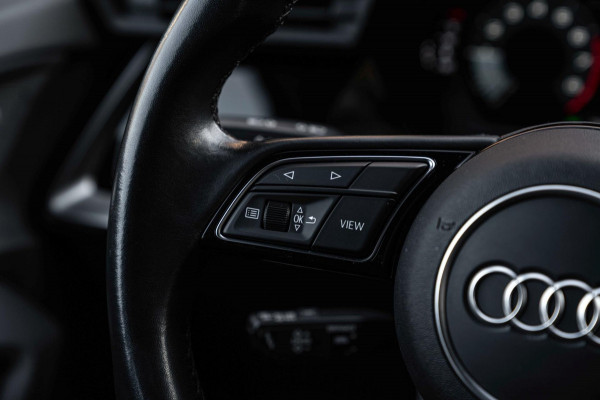 Audi A3 Sportback 30 TFSI Business Edition 110 PK 1e Eig Adaptive Stoelverwarming Full LED 18''