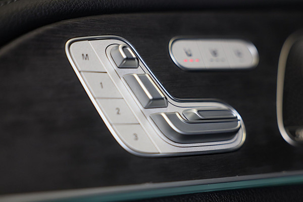 Mercedes-Benz GLE Coupé 350 e 4MATIC AMG 63 Look / Luchtvering / 360 Camera / Acc / Lane Assist / Dode Hoek / Open Pano