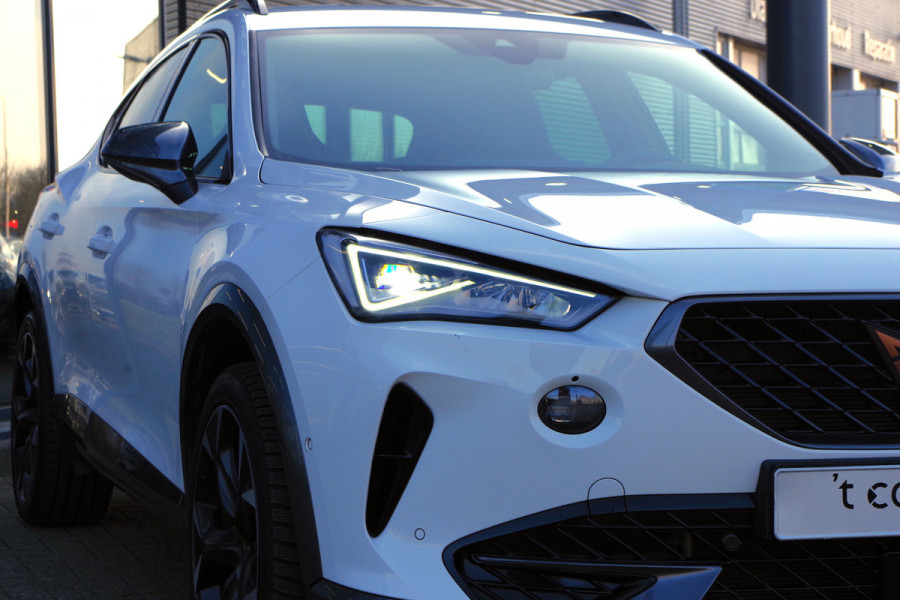 CUPRA Formentor 1.4 e-Hybrid 245 PK VZ Performance PHEV, Trekhaak, Adap. Cruise Control, Camera