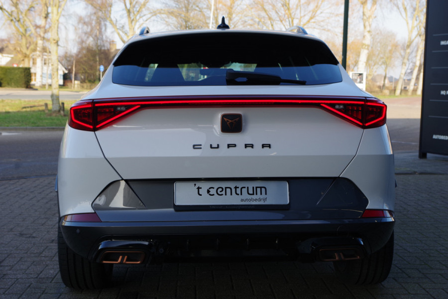 CUPRA Formentor 1.4 e-Hybrid 245 PK VZ Performance PHEV, Trekhaak, Adap. Cruise Control, Camera