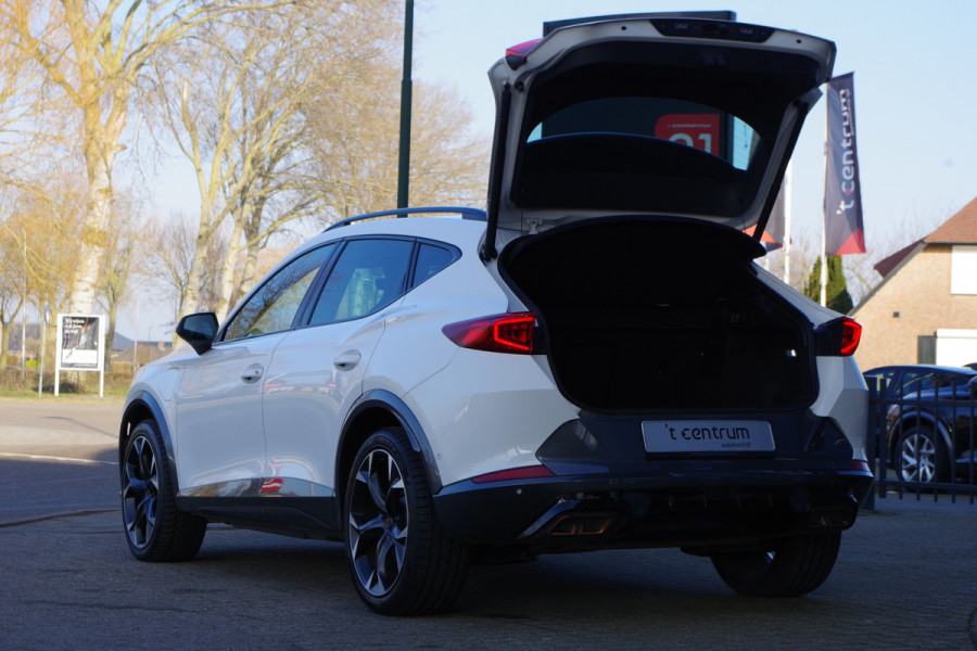 CUPRA Formentor 1.4 e-Hybrid 245 PK VZ Performance PHEV, Trekhaak, Adap. Cruise Control, Camera