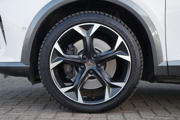 CUPRA Formentor 1.4 e-Hybrid 245 PK VZ Performance PHEV, Trekhaak, Adap. Cruise Control, Camera