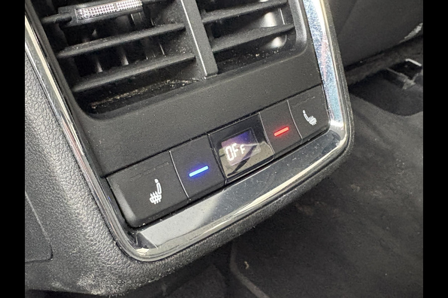 Škoda ENYAQ iV 60 | Wegklapbare trekhaak | Stoelverwarming | Warmtepomp