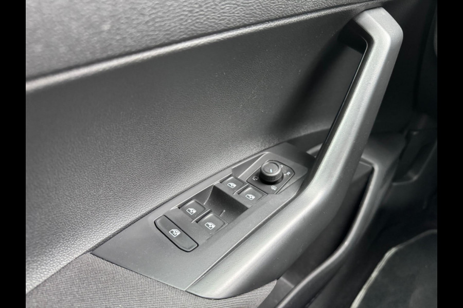 Volkswagen Polo 1.0 TSI life DSG Virtual LED Camera Clima PDC Cruise control