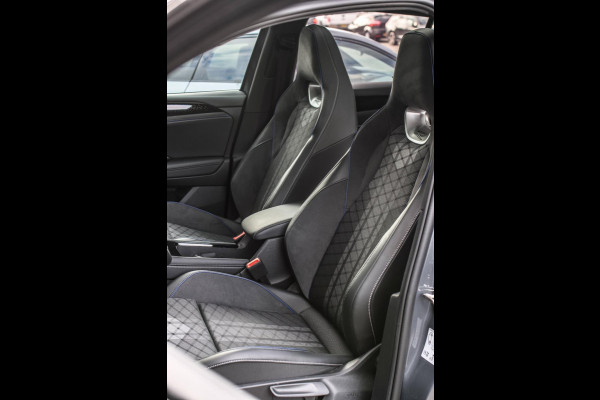 Volkswagen Tiguan 1.5 eTSI R-Line *Pano*H/K*360 Camera*Head-Up*Keyless*Trekhaak*