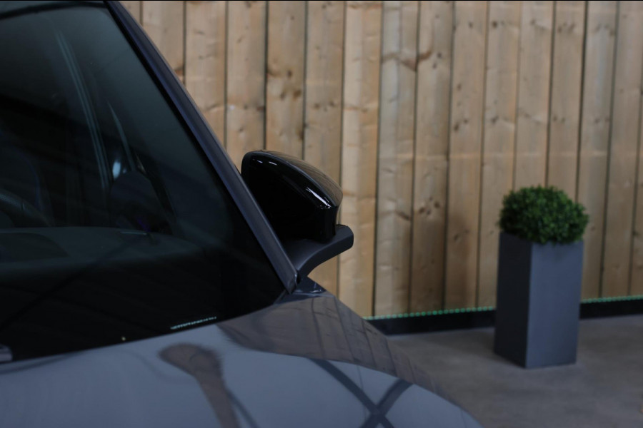 Volkswagen Tiguan 1.5 eTSI R-Line *Pano*H/K*360 Camera*Head-Up*Keyless*Trekhaak*