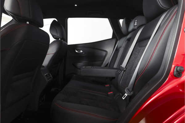 Renault Kadjar 1.3 TCe 160 PK Black Edition - Automaat Orig. NL | Cruise | PDC | Camera | NAV + App. Connect | Stoelverw. | ECC | Bose | Trekhaak | LM 19" |