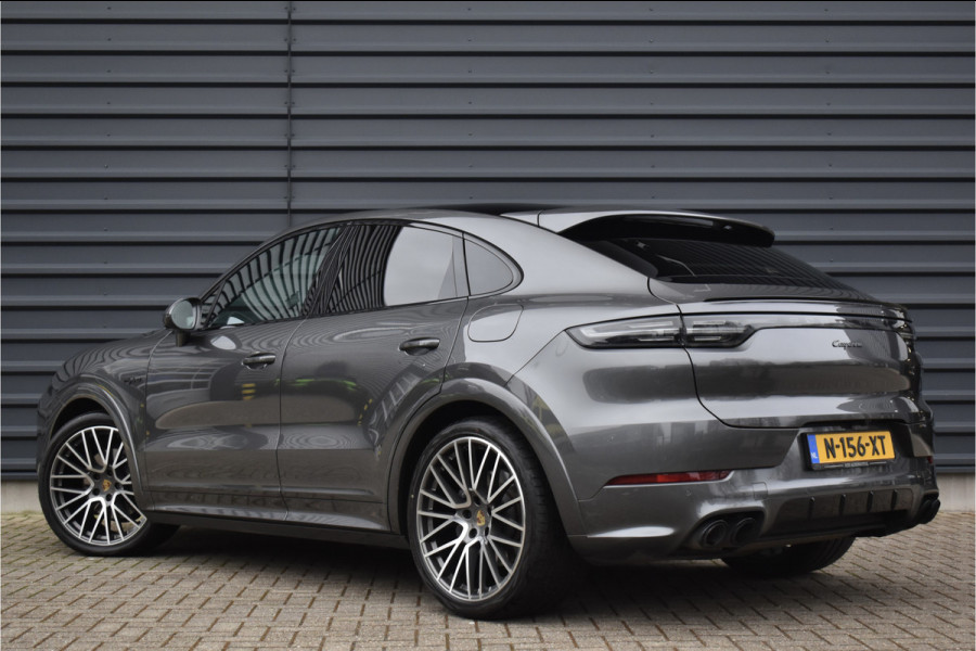 Porsche Cayenne Coupé 3.0 E-Hybrid 462pk SportDesign Techart | Pano | ACC | 22'' Wielen | PDLS+ Matrix | Alcantara dakhemel | Matrix PDLS+ |