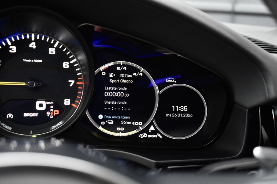 Porsche Cayenne Coupé 3.0 E-Hybrid 462pk SportDesign Techart | Pano | ACC | 22'' Wielen | PDLS+ Matrix | Alcantara dakhemel | Matrix PDLS+ |