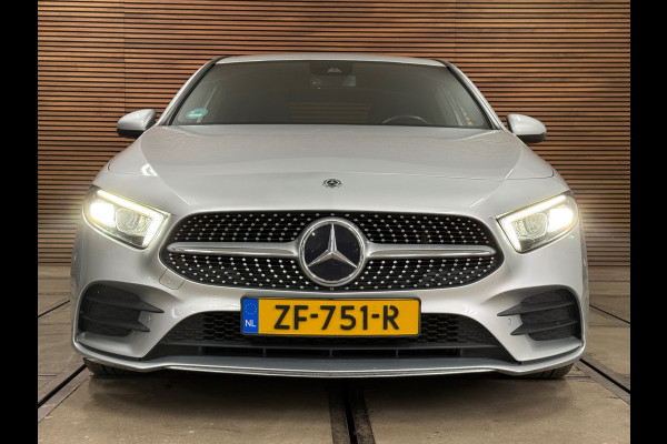 Mercedes-Benz A-Klasse 200 Business Solution AMG | LED | 18' inch | Sportstoelen | Parkeerassistent | Navigatie | NAP