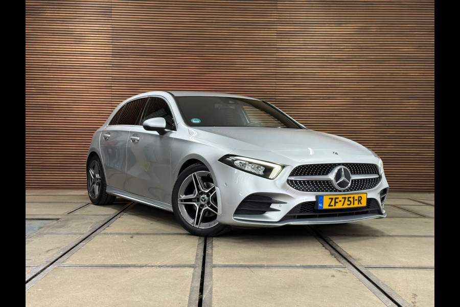 Mercedes-Benz A-Klasse 200 Business Solution AMG | LED | 18' inch | Sportstoelen | Parkeerassistent | Navigatie | NAP