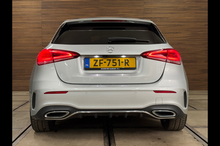 Mercedes-Benz A-Klasse 200 Business Solution AMG | LED | 18' inch | Sportstoelen | Parkeerassistent | Navigatie | NAP
