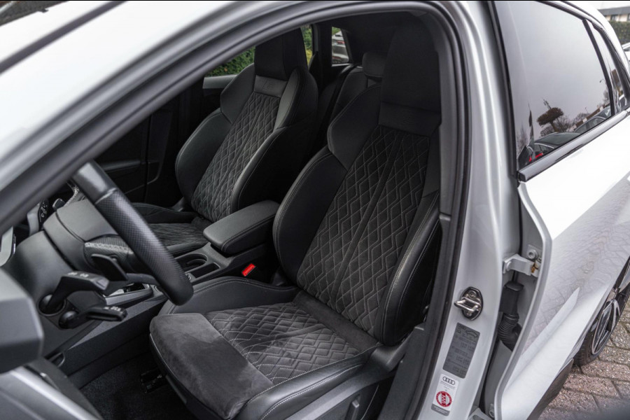 Audi A3 Sportback 40 TFSI e s edition ACC B&O Matrix LED Ambiance Elek.Klep Keyless Stoelverwarming 18''