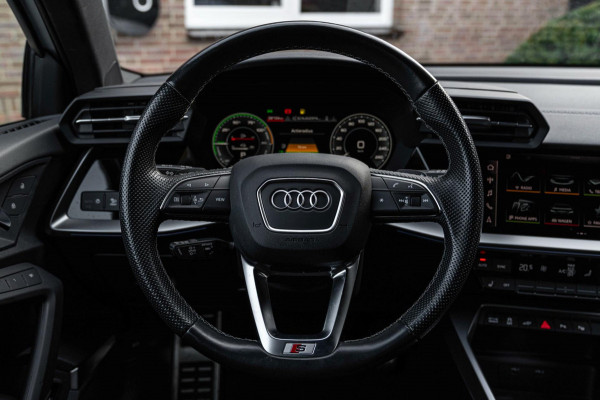 Audi A3 Sportback 40 TFSI e s edition ACC B&O Matrix LED Ambiance Elek.Klep Keyless Stoelverwarming 18''