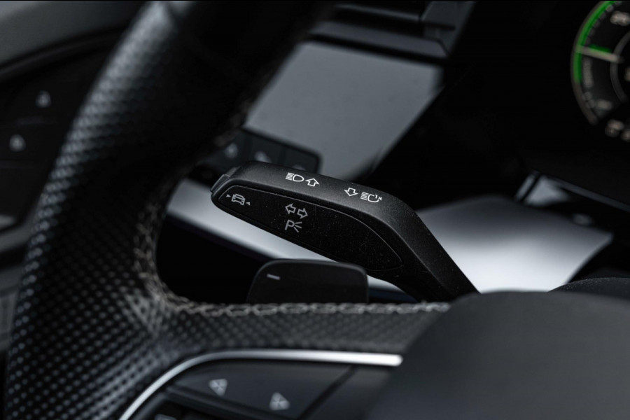 Audi A3 Sportback 40 TFSI e s edition ACC B&O Matrix LED Ambiance Elek.Klep Keyless Stoelverwarming 18''