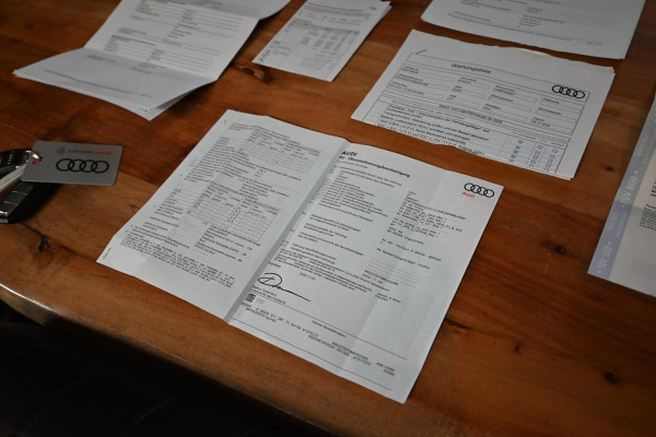 Audi A3 Sportback 40 TFSI e s edition ACC B&O Matrix LED Ambiance Elek.Klep Keyless Stoelverwarming 18''