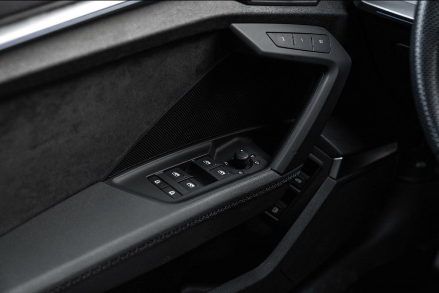 Audi A3 Sportback 40 TFSI e s edition ACC B&O Matrix LED Ambiance Elek.Klep Keyless Stoelverwarming 18''