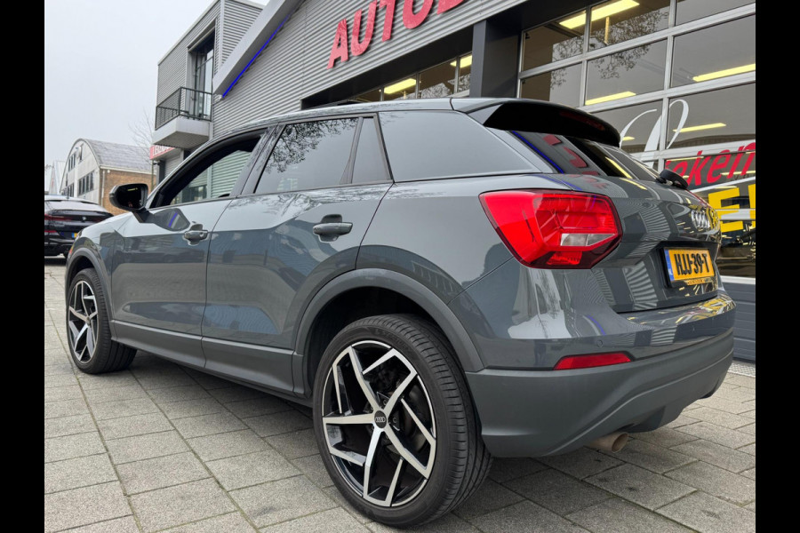 Audi Q2 30 TFSI Design Pro Line Plus - AUTOMAAT I Panorama dak I Airco I PDC I Sport velgen 19 I Afneembare trekhaak I Dealer ond.