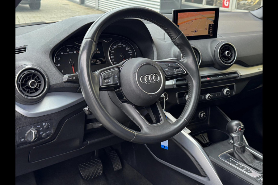 Audi Q2 30 TFSI Design Pro Line Plus - AUTOMAAT I Panorama dak I Airco I PDC I Sport velgen 19 I Afneembare trekhaak I Dealer ond.