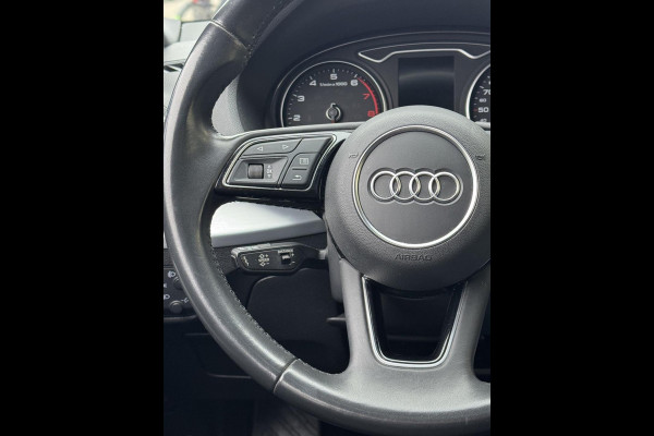 Audi Q2 30 TFSI Design Pro Line Plus - AUTOMAAT I Panorama dak I Airco I PDC I Sport velgen 19 I Afneembare trekhaak I Dealer ond.