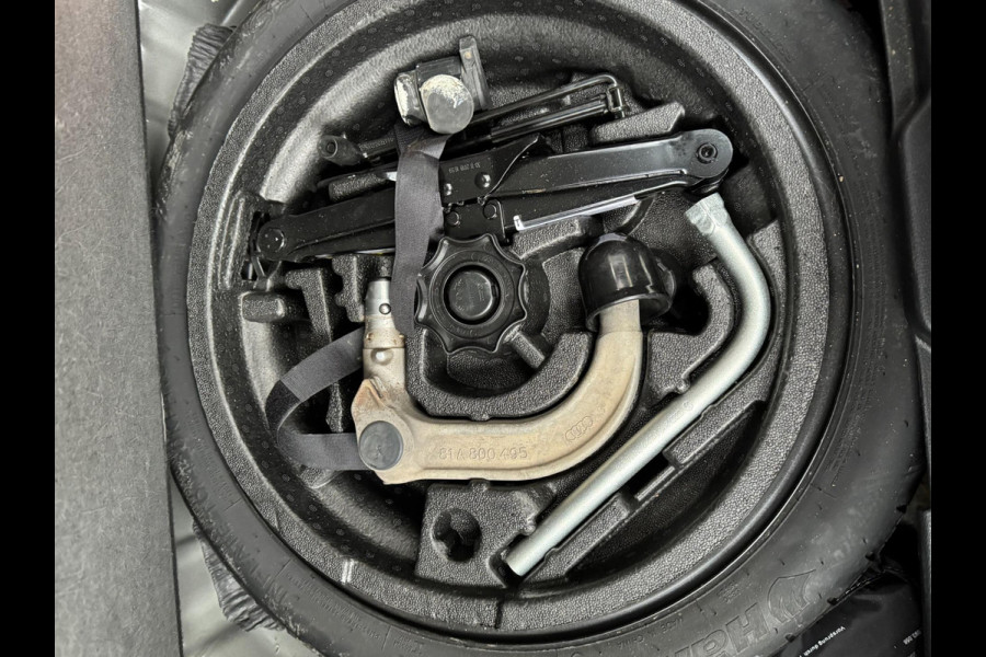 Audi Q2 30 TFSI Design Pro Line Plus - AUTOMAAT I Panorama dak I Airco I PDC I Sport velgen 19 I Afneembare trekhaak I Dealer ond.