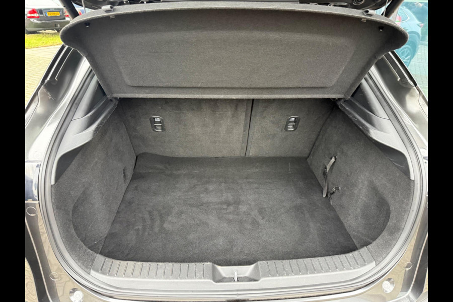 Mazda CX-30 2.0 e-SkyActiv-X M Hybrid Luxury - Automaat - Navi - Leder - Org.NL