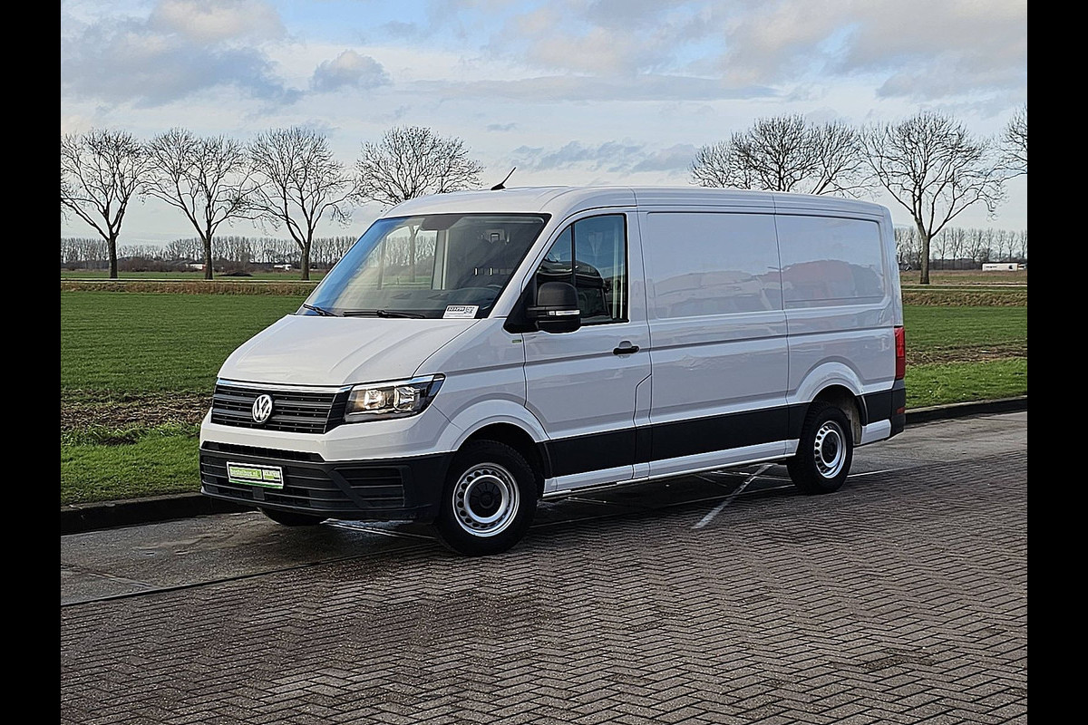 Volkswagen Crafter 30 2.0 TDI 102 L2H1 airco, trekhaak