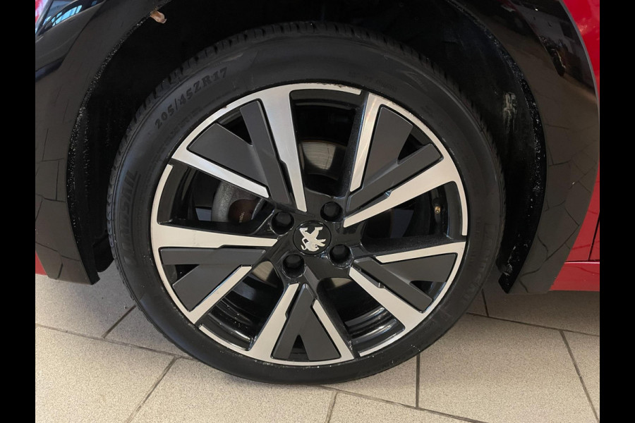 Peugeot 208 1.2 PureTech GT 100PK AIRCO CLIMA NAVI CRUISE PANO APPLE CARPLAY 3D COCKPIT PDC CAM LAGE KM STAND NIEUWSTAAT
