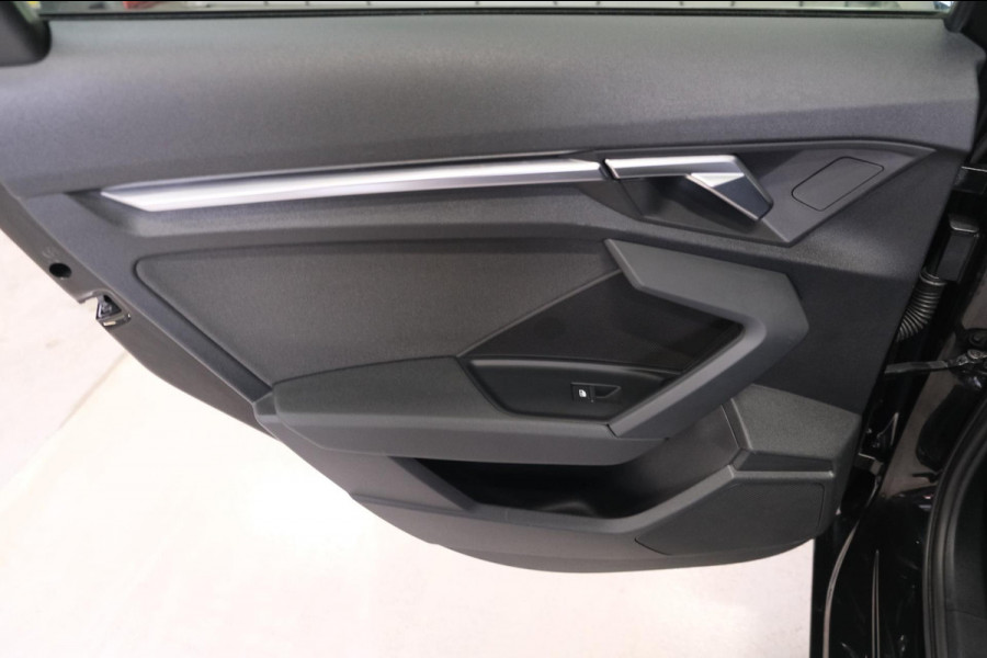 Audi A3 Sportback 30 TFSI Business edition - N.A.P. Airco, Cruise, Navi, PDC.