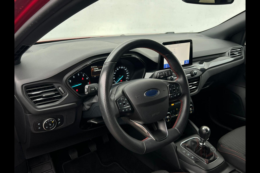Ford Focus 1.0 EcoBoost Hybrid ST Line Business NL AUTO | CAMERA | CARPLAY |