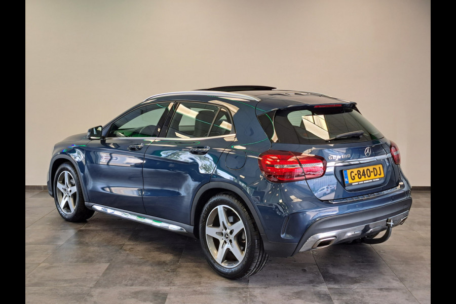 Mercedes-Benz GLA 180 Business Solution AMG Panoramadak Clima Cruise Navigatie camera 18"LM