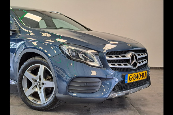 Mercedes-Benz GLA 180 Business Solution AMG Panoramadak Clima Cruise Navigatie camera 18"LM