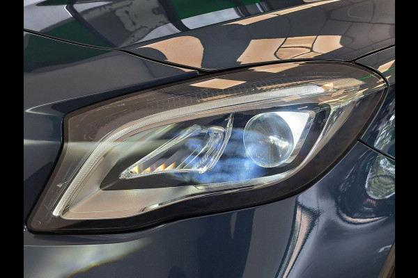 Mercedes-Benz GLA 180 Business Solution AMG Panoramadak Clima Cruise Navigatie camera 18"LM